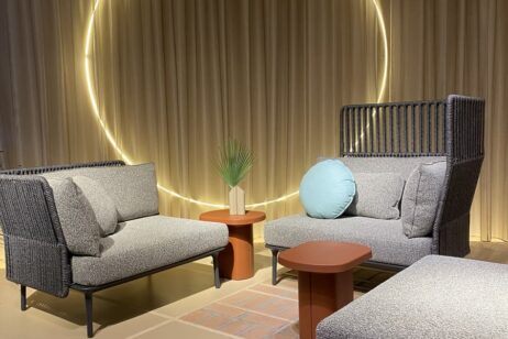 moderní kanceláře ve stylu minimalismu