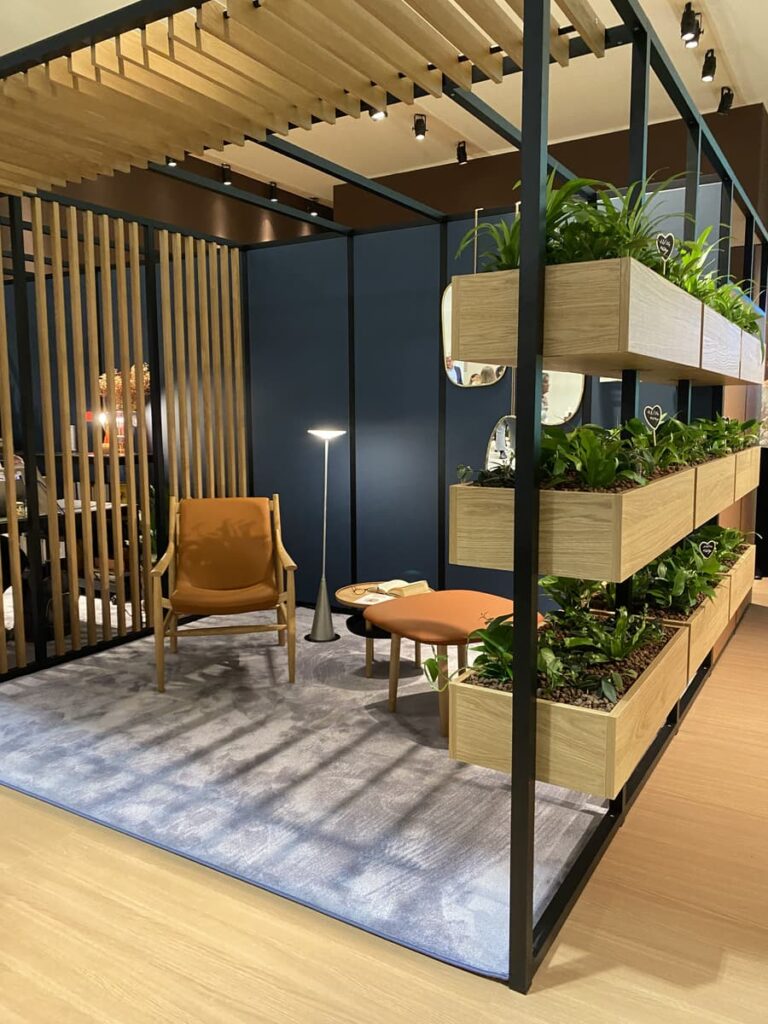 moderní kanceláře ve stylu minimalismu