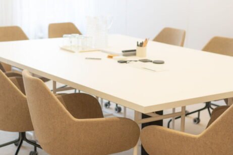 packwall desky v kanceláři