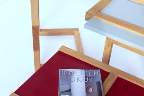 odkládací stolek tablies